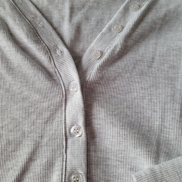 Light Gray Button-Up - Picture 4 of 6